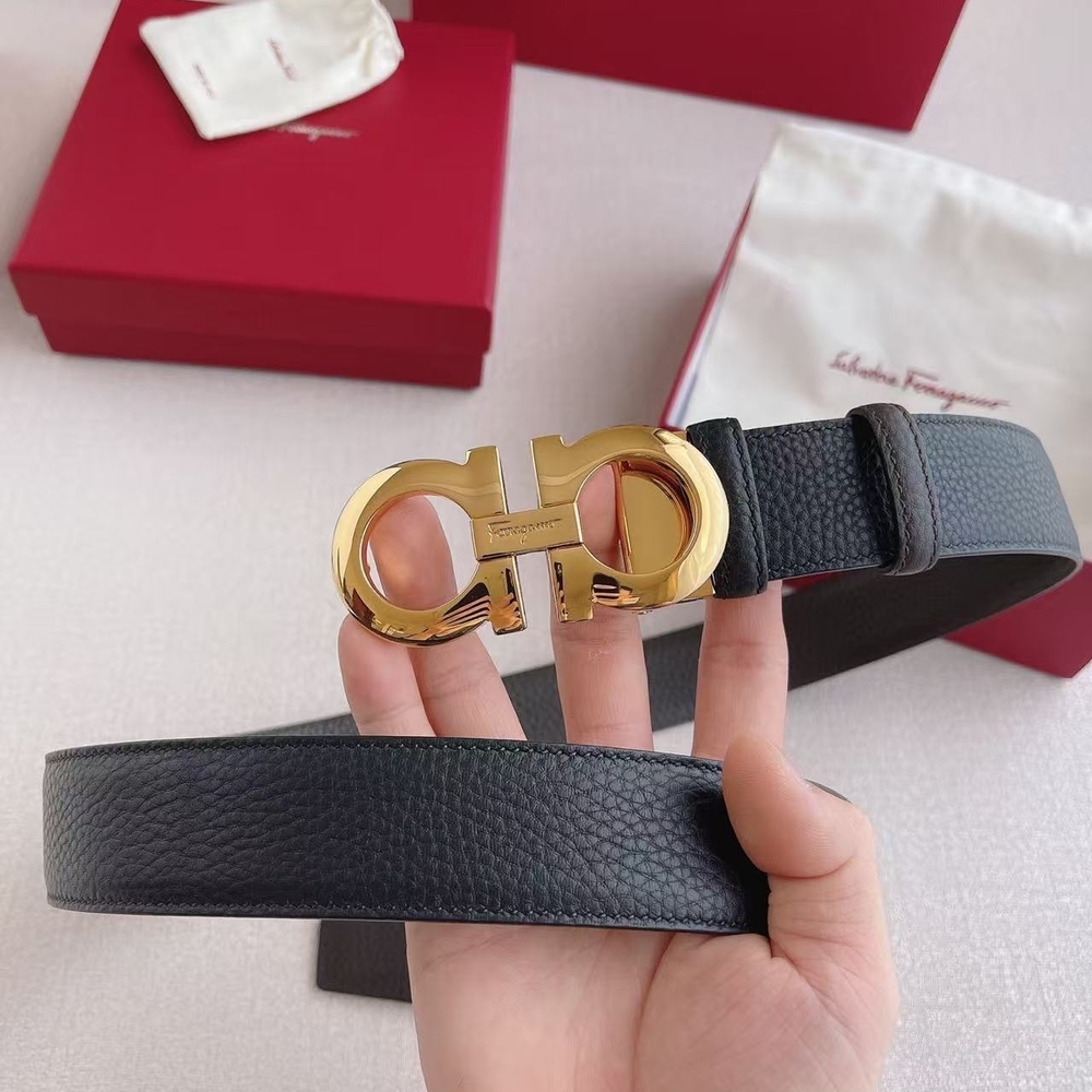 Salvatore Ferragamo Black Pebbled Leather Belt with Gold Double Gancini Buckle - Picture 2 of 8